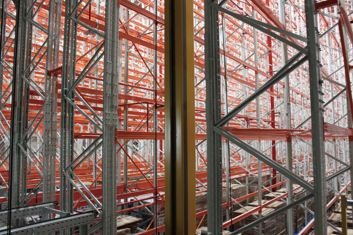 Automated high-bay racking in a cold chain warehouse